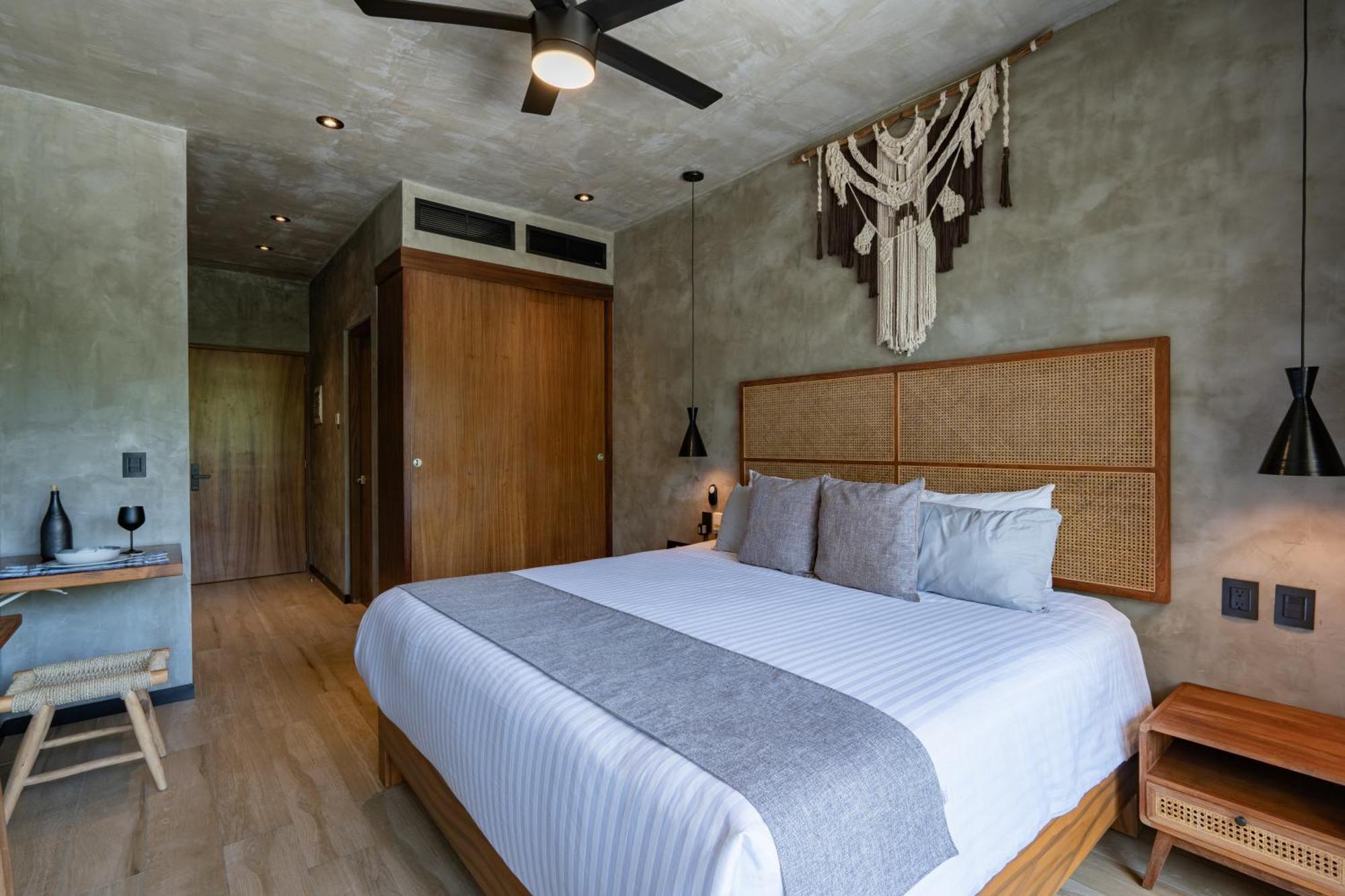 Apartment Modern With Rooftop Pool In Downtown *