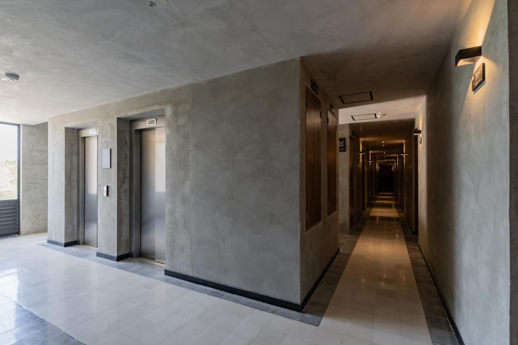 Modern With Rooftop Pool In Downtown Apartment Tulum