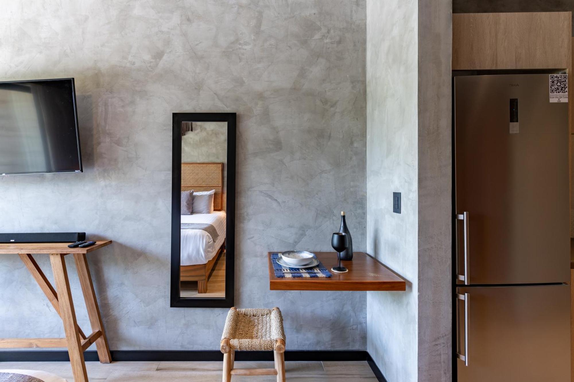 Apartment Modern With Rooftop Pool In Downtown Tulum